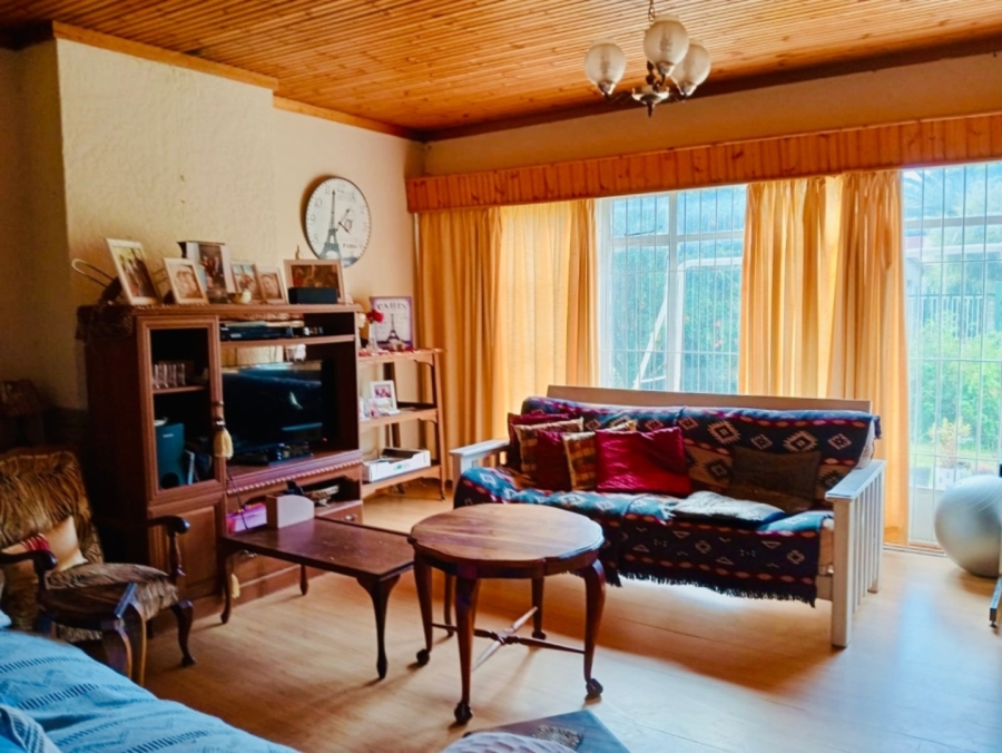 5 Bedroom Property for Sale in Fichardt Park Free State